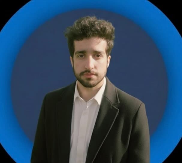 Moizz K — Full-stack AI Engineer